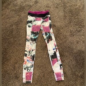 Super cute- light weight material. Lulu lemon full length pants. Size 4